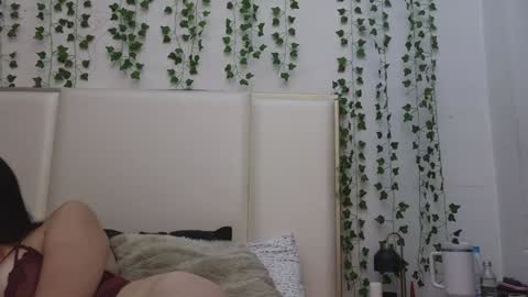 emma_johnson_ online show from 02/10/26, 01:32