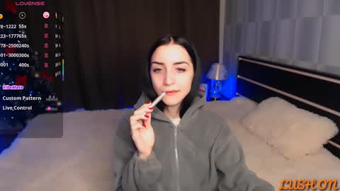 Emma online show from 01/28/25, 01:16