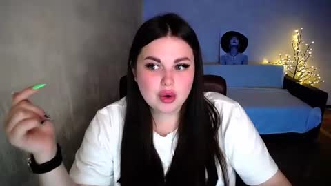 Snapshot of emma_jordan chatting on 08/06/26, 07:32 Emma online show from 08/06/26, 07:32