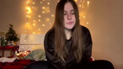Snapshot of emma_just chatting on 01/12/25, 05:54 emma_just online show from 01/12/25, 05:54