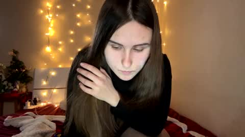 Snapshot of emma_just chatting on 01/19/25, 01:33 emma_just online show from 01/19/25, 01:33