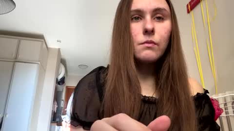 Snapshot of emma_just chatting on 02/06/25, 11:10 emma_just online show from 02/06/25, 11:10