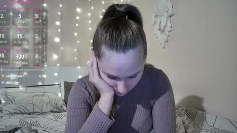 Snapshot of emma_just chatting on 09/23/25, 07:06 emma_just online show from 09/23/25, 07:06