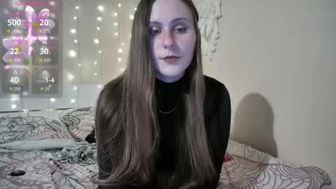 Snapshot of emma_just chatting on 10/07/25, 04:37 emma_just online show from 10/07/25, 04:37