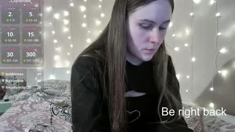 emma_just online show from 12/22/25, 08:17