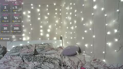 emma_just online show from 12/23/25, 08:23