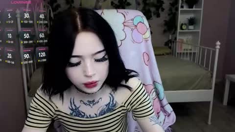 emma_kirks online show from 11/21/25, 10:25