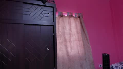 whises lits        online show from 01/25/25, 01:19