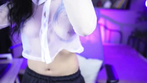 Emma online show from 10/09/25, 04:43