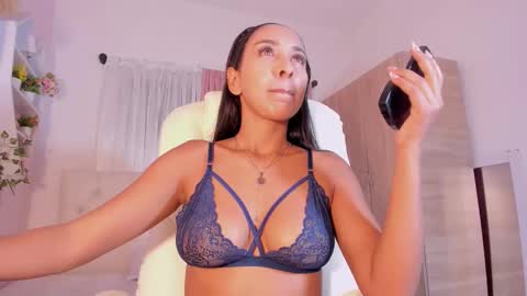 Emma online show from 10/09/25, 08:07