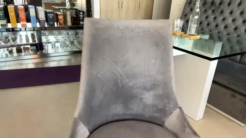 emma_lu1 online show from 01/18/25, 09:02