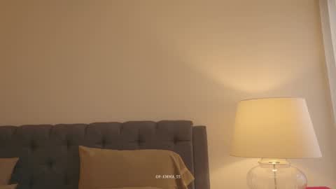 emma_lu1 online show from 02/27/26, 09:37