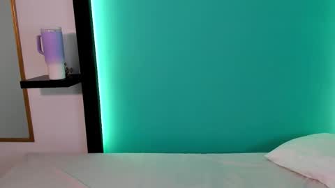     online show from 02/02/26, 01:21