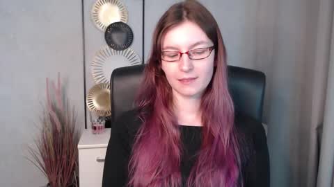 Snapshot of emma_lust94 chatting on 12/03/24, 10:06 emma online show from 12/03/24, 10:06