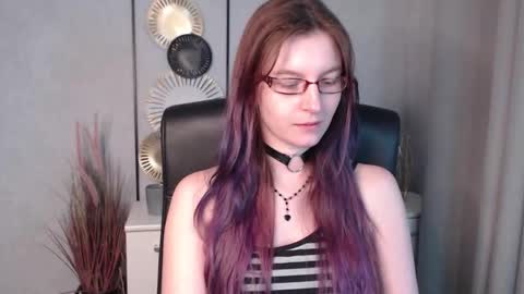 Snapshot of emma_lust94 chatting on 12/06/24, 01:44 emma online show from 12/06/24, 01:44