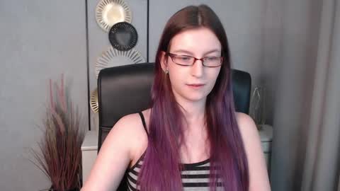 Snapshot of emma_lust94 chatting on 12/07/24, 03:08 emma online show from 12/07/24, 03:08