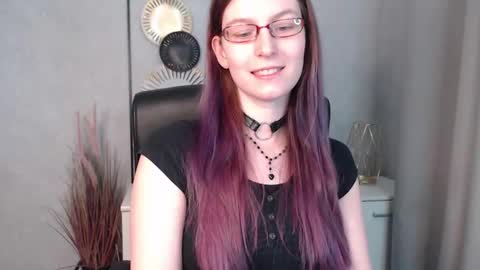 Snapshot of emma_lust94 chatting on 12/09/24, 09:39 emma online show from 12/09/24, 09:39