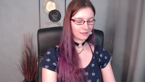 Snapshot of emma_lust94 chatting on 12/16/24, 12:38 emma online show from 12/16/24, 12:38