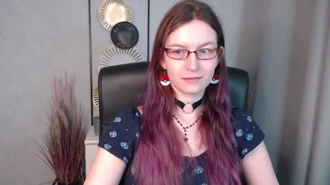 Snapshot of emma_lust94 chatting on 12/17/24, 06:56 emma online show from 12/17/24, 06:56