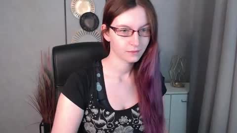 Snapshot of emma_lust94 chatting on 12/28/24, 07:33 emma online show from 12/28/24, 07:33
