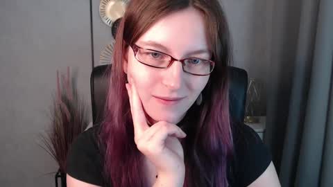 Snapshot of emma_lust94 chatting on 12/28/24, 10:36 emma online show from 12/28/24, 10:36