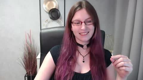 Snapshot of emma_lust94 chatting on 12/29/24, 01:49 emma online show from 12/29/24, 01:49