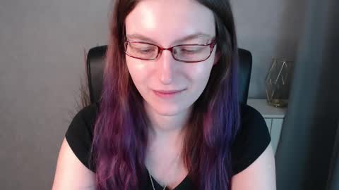 Snapshot of emma_lust94 chatting on 01/13/25, 06:38 emma online show from 01/13/25, 06:38