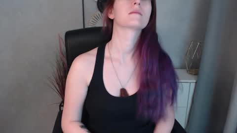 Snapshot of emma_lust94 chatting on 01/14/25, 06:34 emma online show from 01/14/25, 06:34