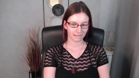 Snapshot of emma_lust94 chatting on 01/16/25, 01:14 emma online show from 01/16/25, 01:14