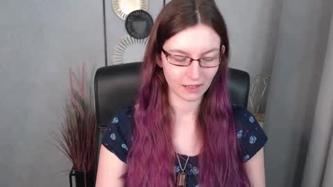 Snapshot of emma_lust94 chatting on 01/17/25, 06:47 emma online show from 01/17/25, 06:47