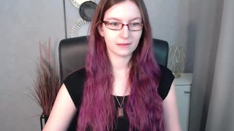 Snapshot of emma_lust94 chatting on 01/21/25, 08:19 emma online show from 01/21/25, 08:19