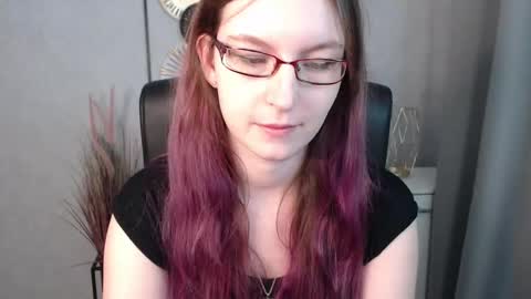 Snapshot of emma_lust94 chatting on 01/21/25, 11:24 emma online show from 01/21/25, 11:24