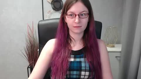 Snapshot of emma_lust94 chatting on 01/30/25, 06:46 emma online show from 01/30/25, 06:46