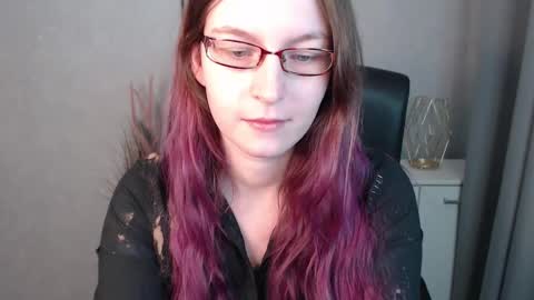 Snapshot of emma_lust94 chatting on 01/31/25, 10:10 emma online show from 01/31/25, 10:10