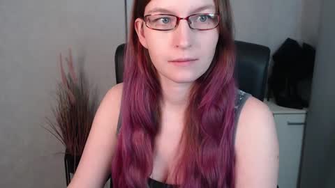 Snapshot of emma_lust94 chatting on 02/12/25, 10:03 emma online show from 02/12/25, 10:03