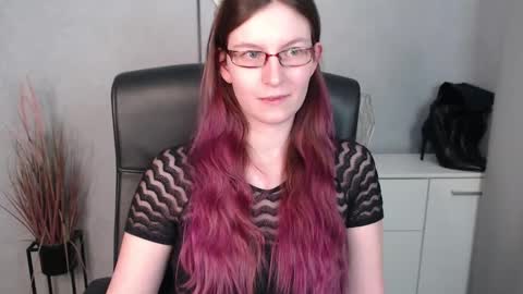 Snapshot of emma_lust94 chatting on 02/13/25, 01:15 emma online show from 02/13/25, 01:15