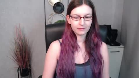 Snapshot of emma_lust94 chatting on 02/20/25, 06:39 emma online show from 02/20/25, 06:39