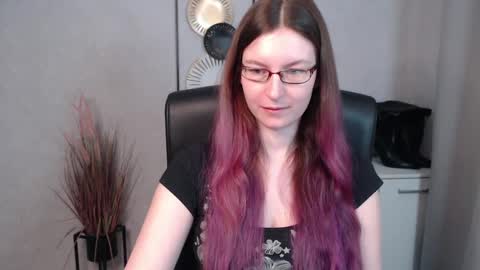 Snapshot of emma_lust94 chatting on 03/04/25, 06:58 emma online show from 03/04/25, 06:58