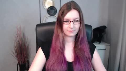 Snapshot of emma_lust94 chatting on 03/07/25, 07:08 emma online show from 03/07/25, 07:08