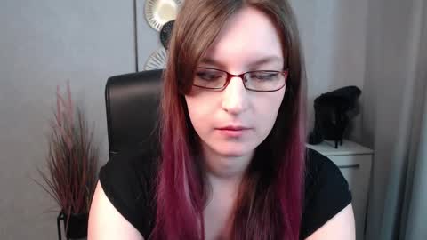 Snapshot of emma_lust94 chatting on 03/07/25, 10:13 emma online show from 03/07/25, 10:13