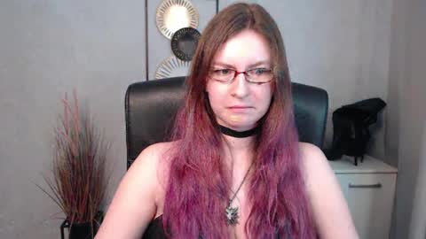 Snapshot of emma_lust94 chatting on 03/12/25, 07:02 emma online show from 03/12/25, 07:02