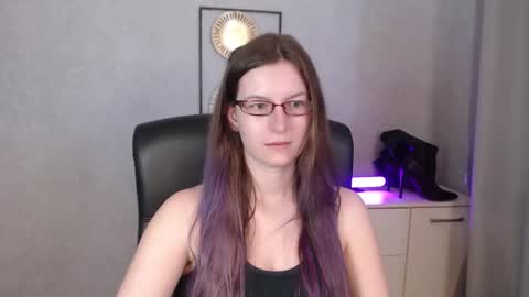 Snapshot of emma_lust94 chatting on 09/10/25, 07:19 emma online show from 09/10/25, 07:19