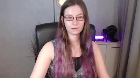 Snapshot of emma_lust94 chatting on 09/23/25, 06:05 emma online show from 09/23/25, 06:05