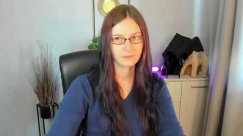 emma online show from 07/14/26, 05:23