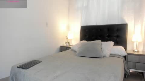 Snapshot of emma_martiin chatting on 11/27/25, 07:16 Im Emma online show from 11/27/25, 07:16