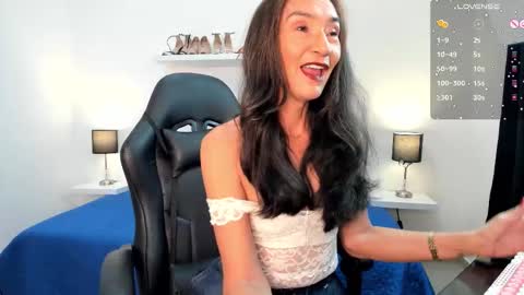 Snapshot of emma_mendoza chatting on 02/10/26, 11:47 Emma online show from 02/10/26, 11:47