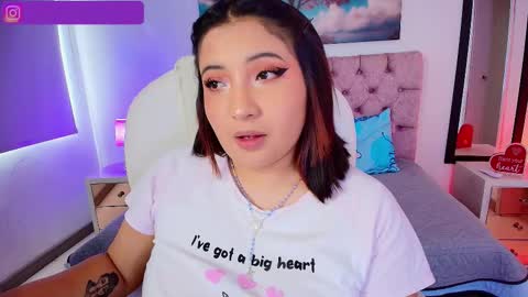 Emma Monserratt online show from 09/30/25, 07:52