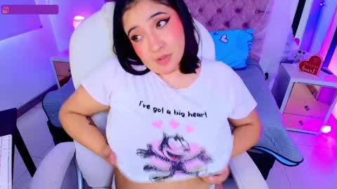 Emma Monserratt online show from 10/21/25, 08:53