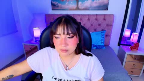 Emma Monserratt online show from 11/21/25, 08:40