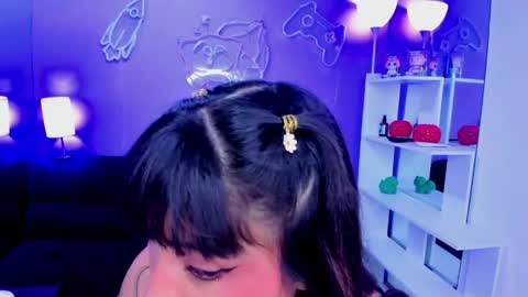 Snapshot of emma_monserratt chatting on 05/04/26, 11:17 Emma Monserratt online show from 05/04/26, 11:17